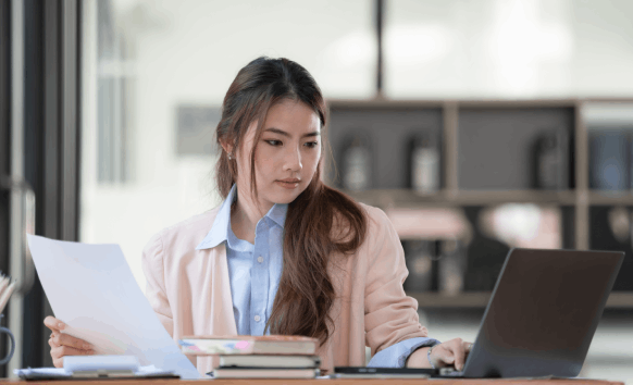 Professional providing certified translation service in Miami for individuals and businesses to ensure accurate translations.