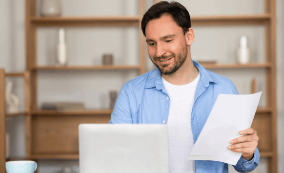 Client utilizing USCIS approved certified Birth Certificate translation services in Miami for immigration processing.