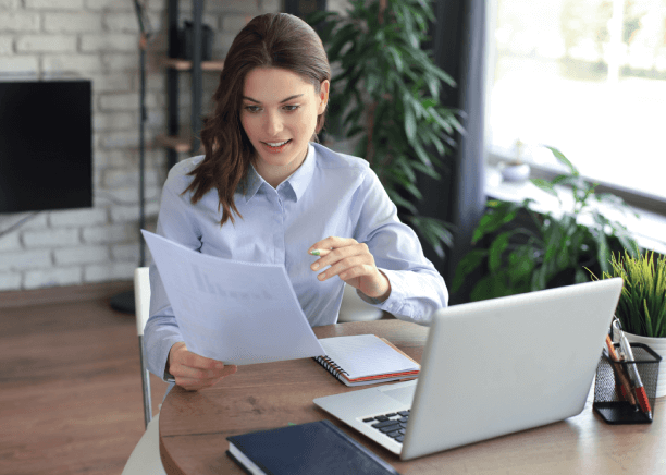 Customer using precise USCIS document translation services in Miami, ensuring documents meet USCIS submission guidelines.